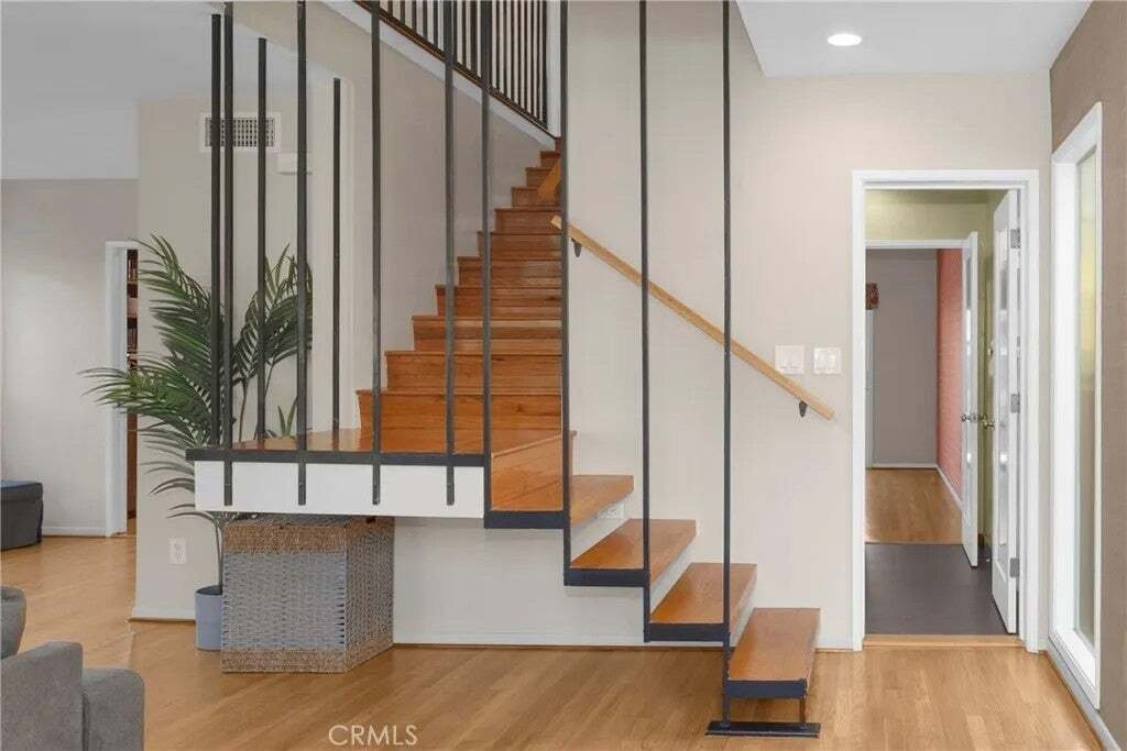 House in Signal Hill, California, United States 5 - 17552801