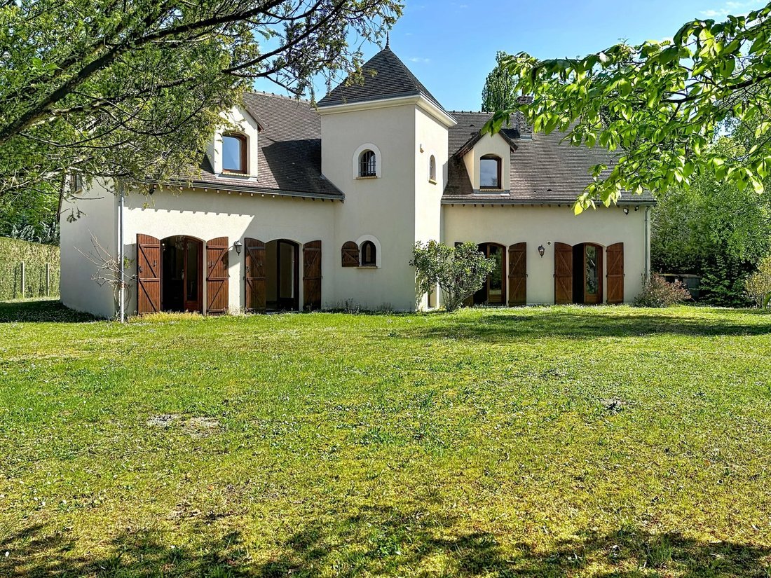 House in Arrondissement of Fontainebleau, Ile-de-France, France 1 - 18965525