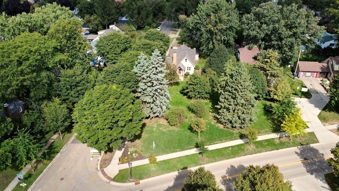 House in Little Canada, Minnesota, United States 3 - 18974609