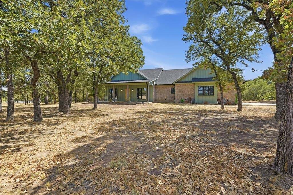 House in Sunset, Texas, United States 3 - 18980501