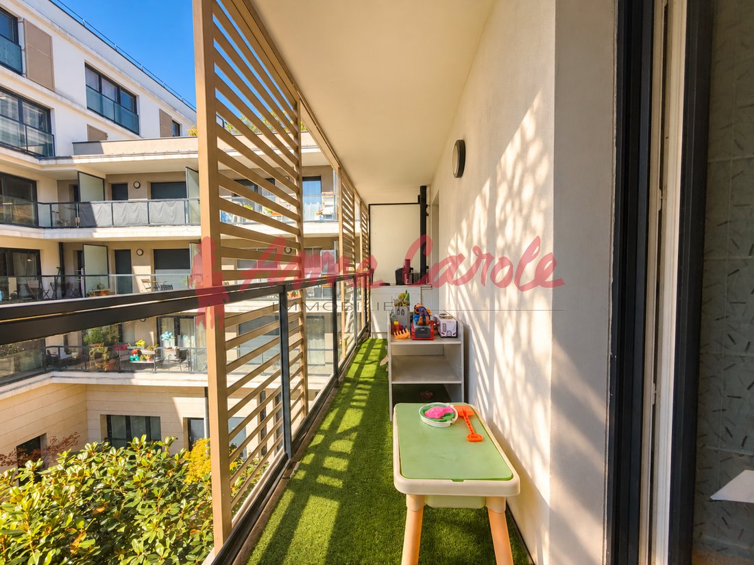 Apartment in Peri, Joinville-le-Pont, France 1 - 18970845