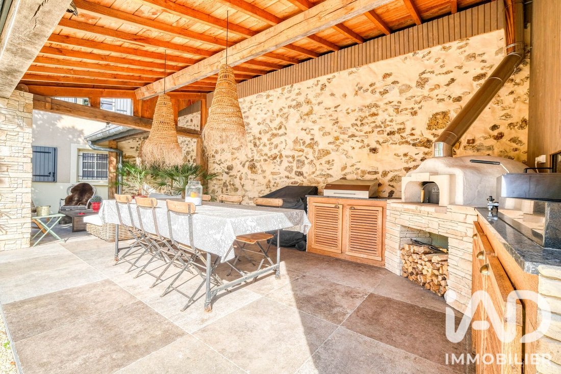 House in Montceaux-les-Meaux, Ile-de-France, France 4 - 18975436