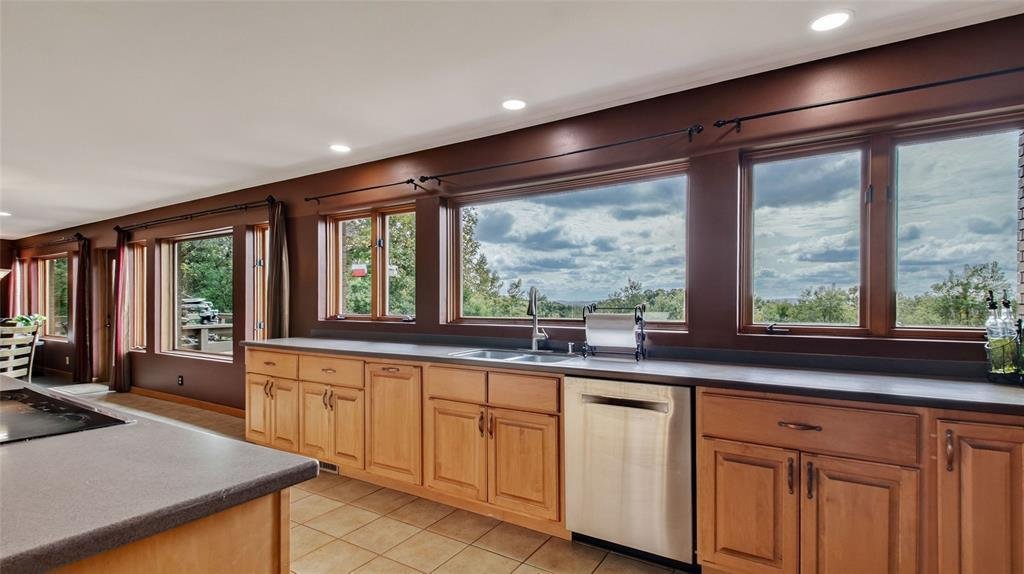 House in Eau Claire, Wisconsin, United States 5 - 18969533