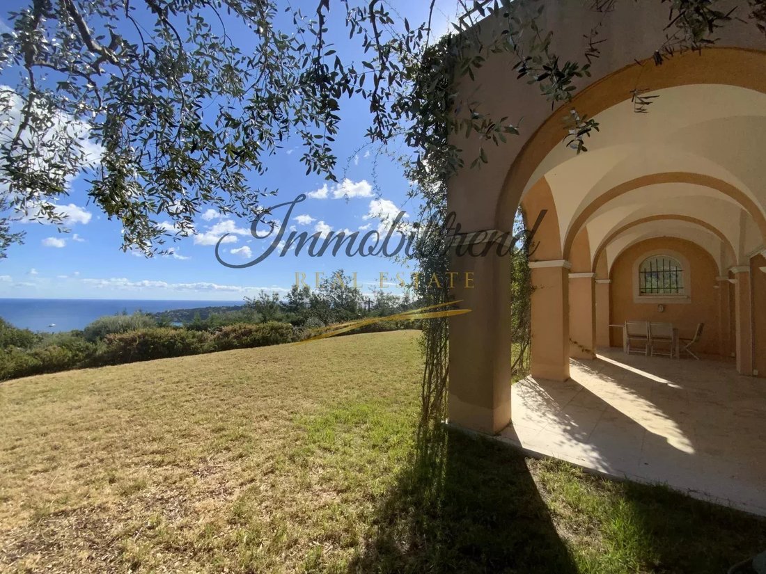 Villa à Menton, Provence-Alpes-Côte d'Azur, France 3 - 18817842