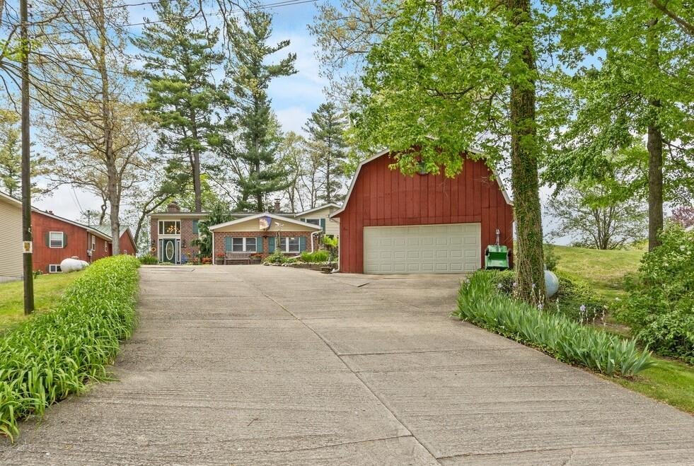 House in Middleville, Michigan, United States 1 - 18965613