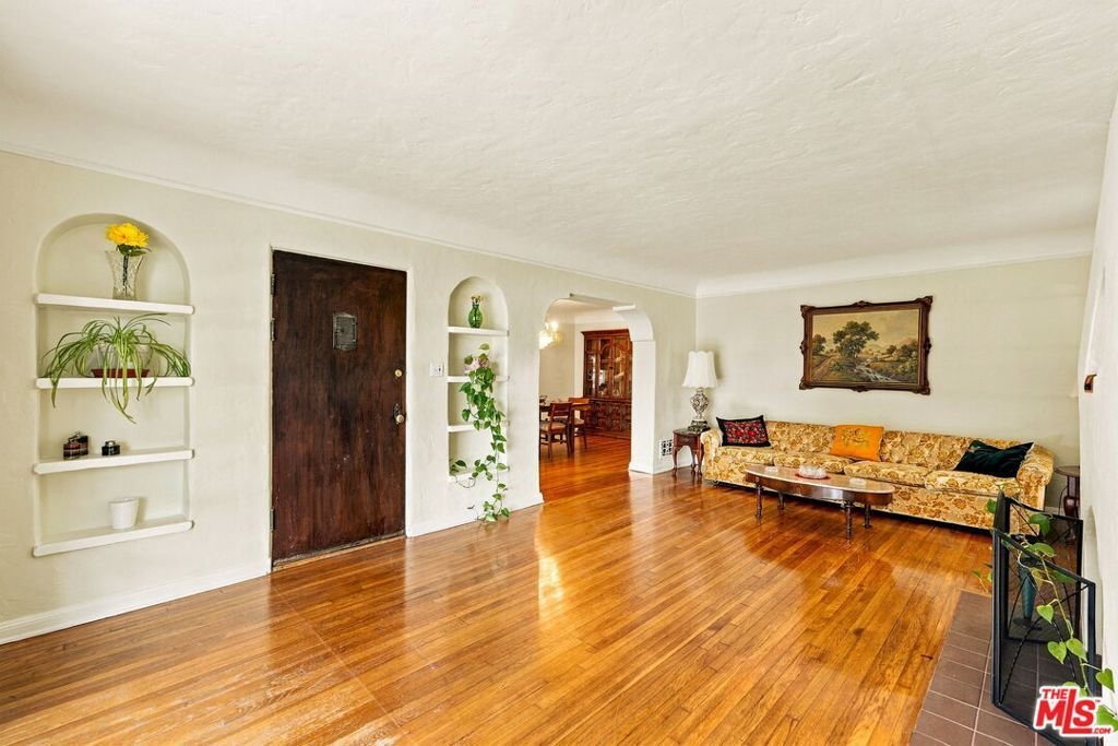 West Hollywood, California, United States 4 - 18973477