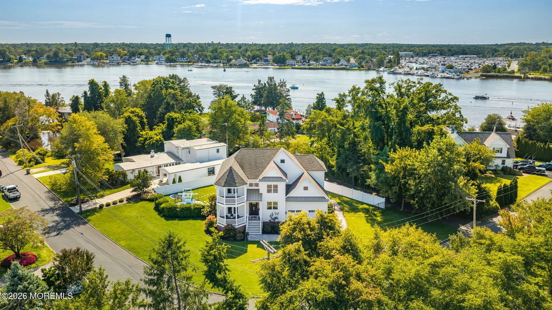 House in Toms River, New Jersey, United States 1 - 18964628