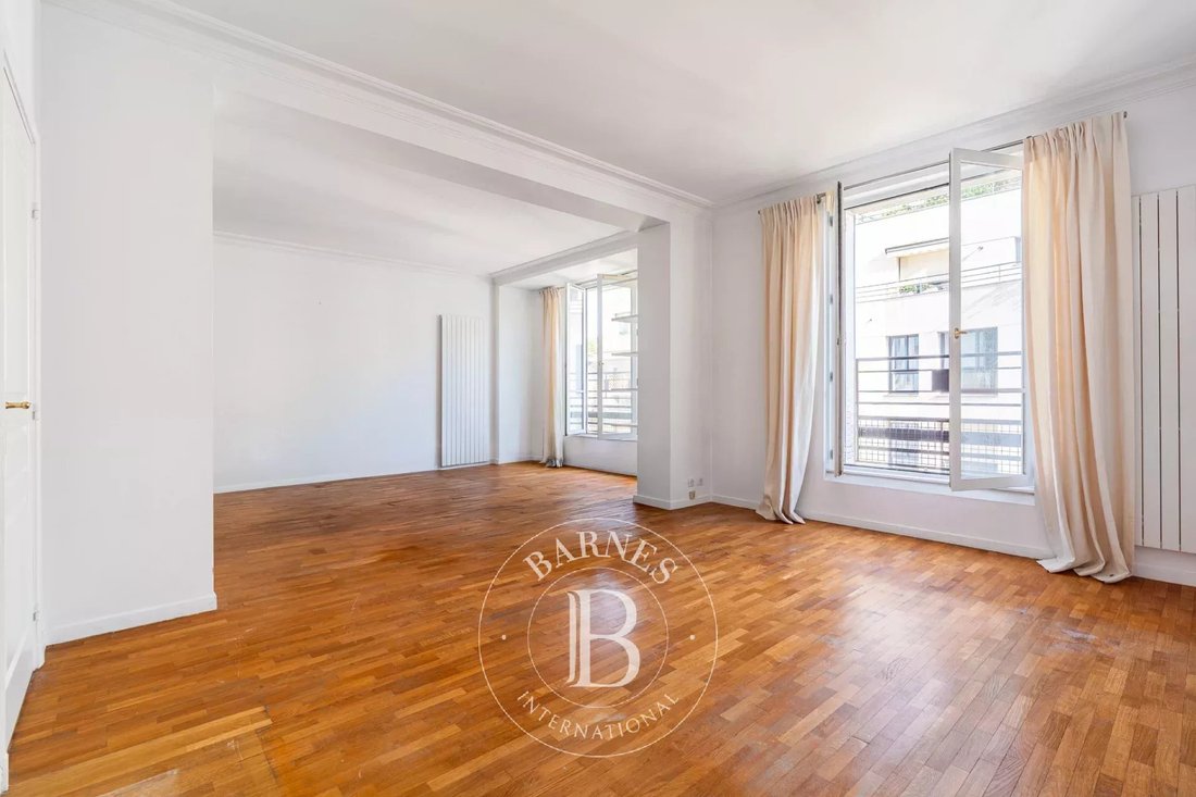 Apartment in Saint James-Général Koenig, Neuilly-sur-Seine, France 4 - 18964708