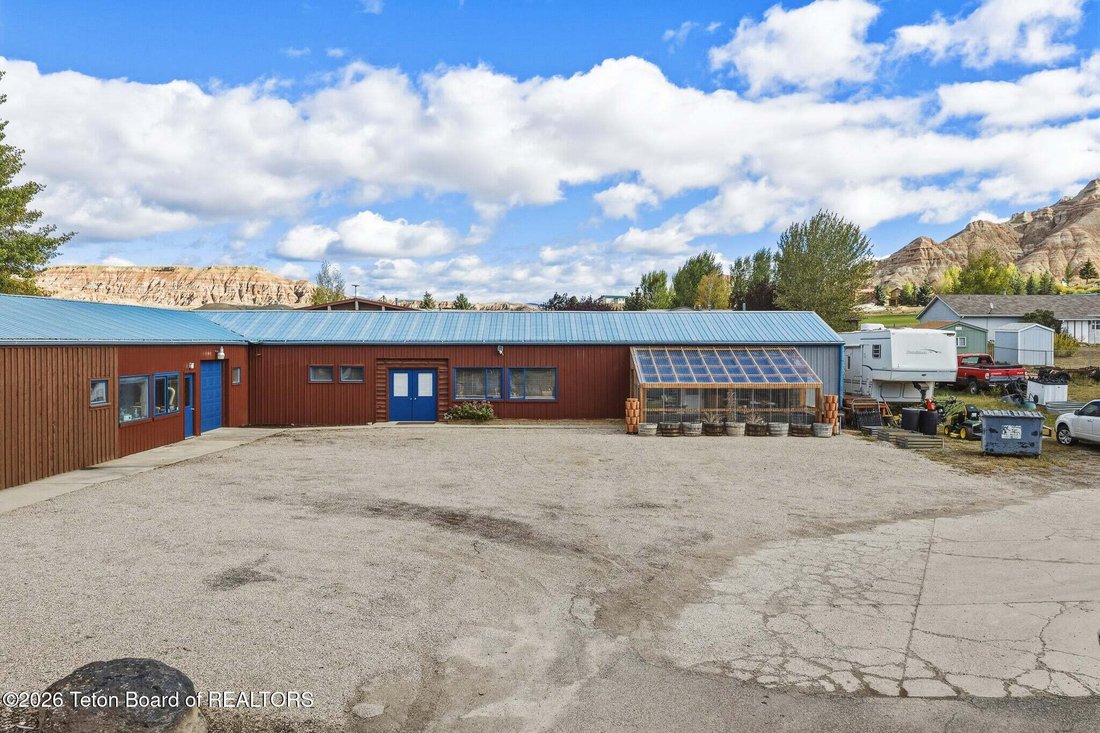House in Dubois, Wyoming, United States 3 - 18643596