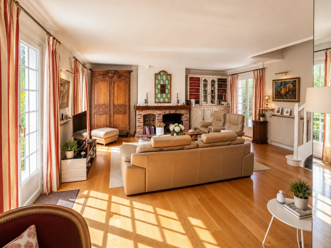 House in Orgeval, Ile-de-France, France 4 - 18971235