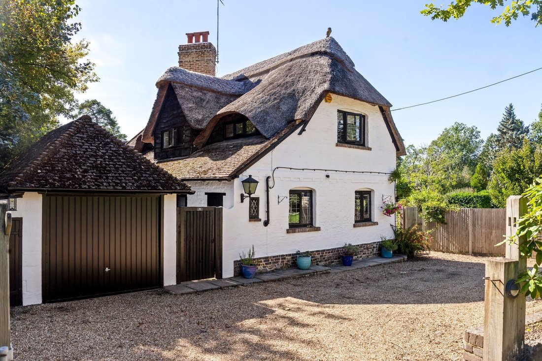 House in West Chiltington, England 1 - 18966342
