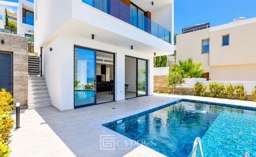 Villa in Chloraka, Paphos, Cyprus 1