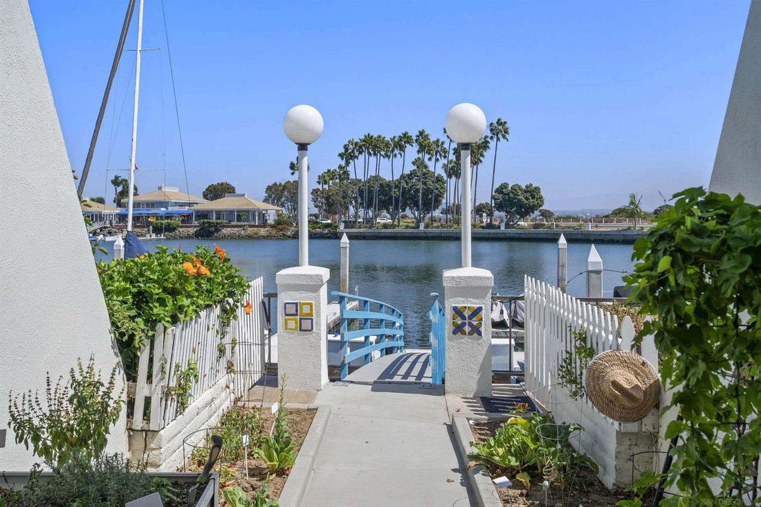 Condo in Coronado, California, United States 3 - 18970616