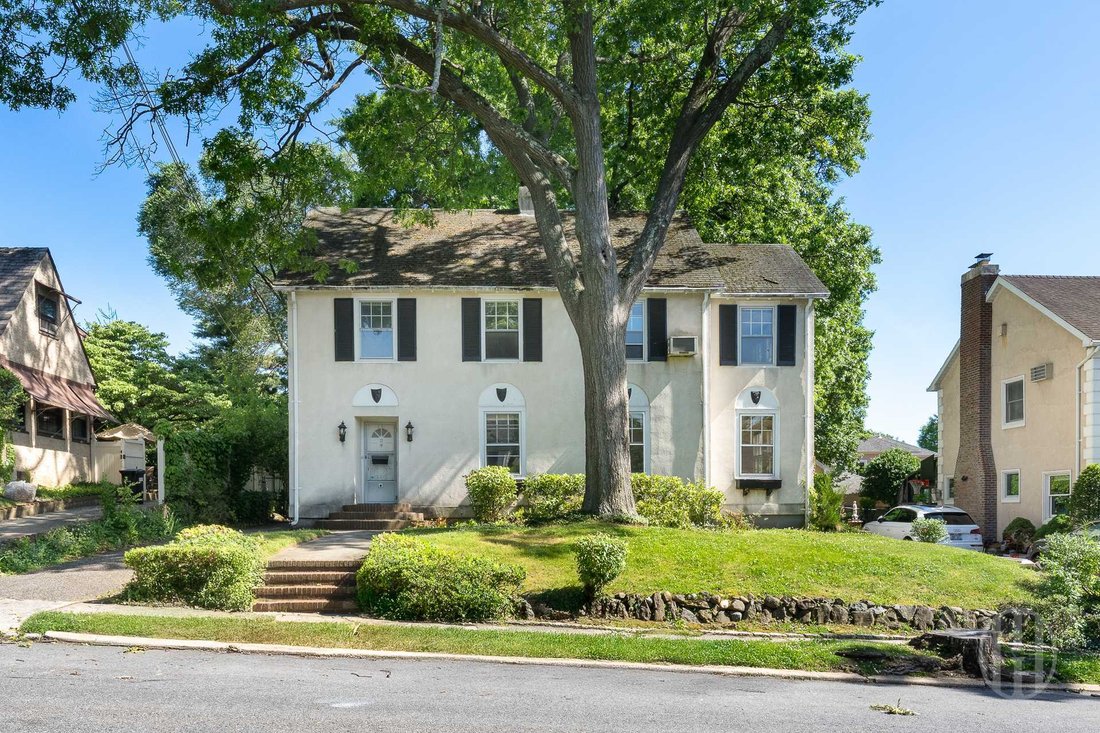 House in New York, New York, United States 2 - 18530166