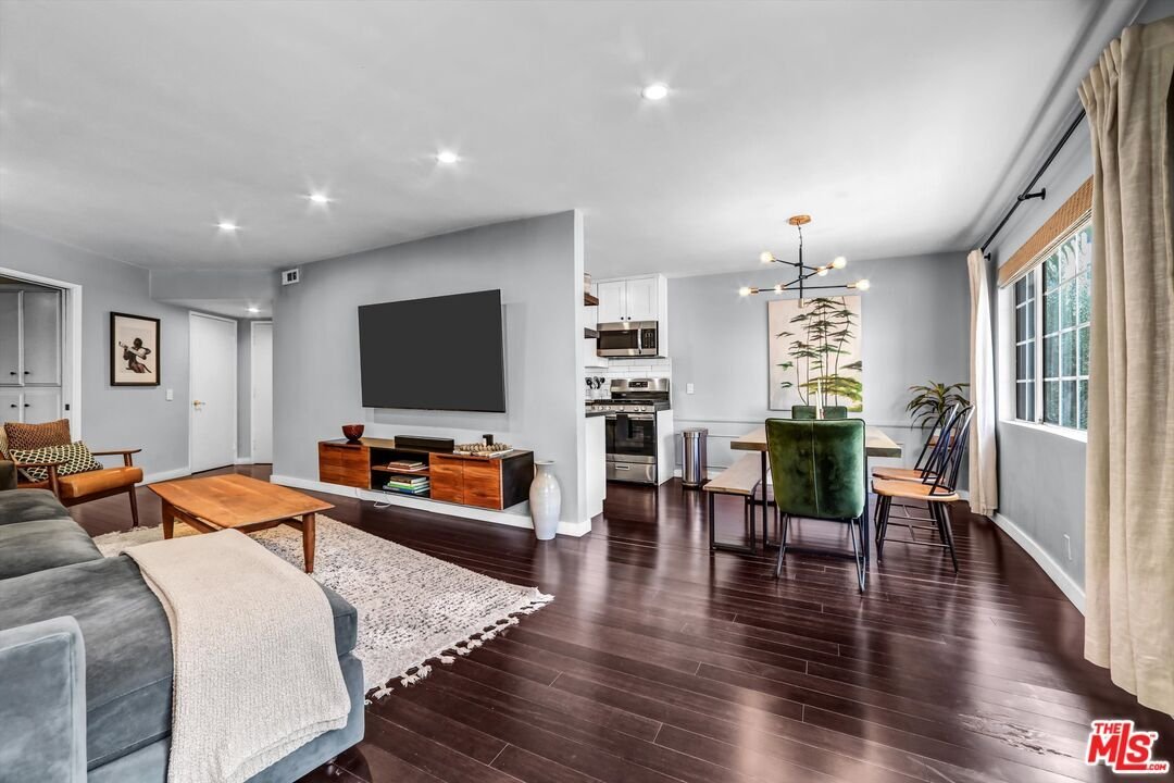 Los Angeles, California, United States 1 - 18970871