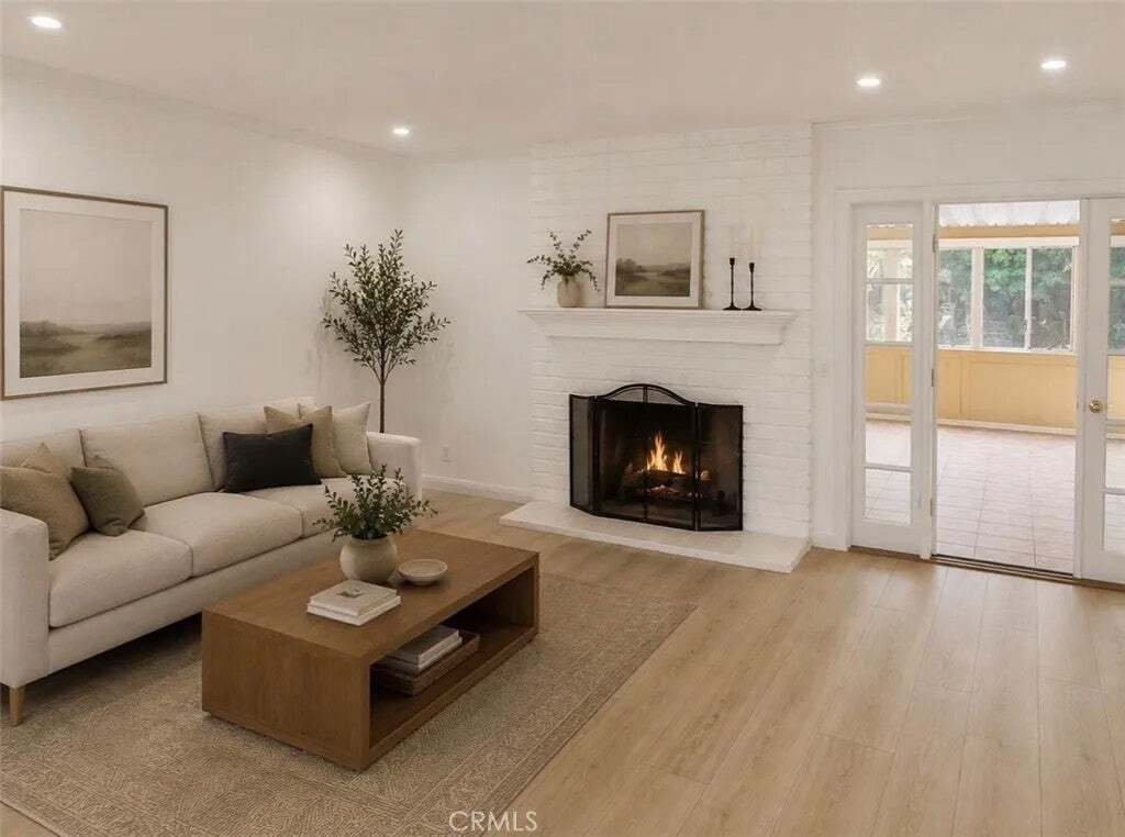 House in Cypress, California, United States 4 - 18976294