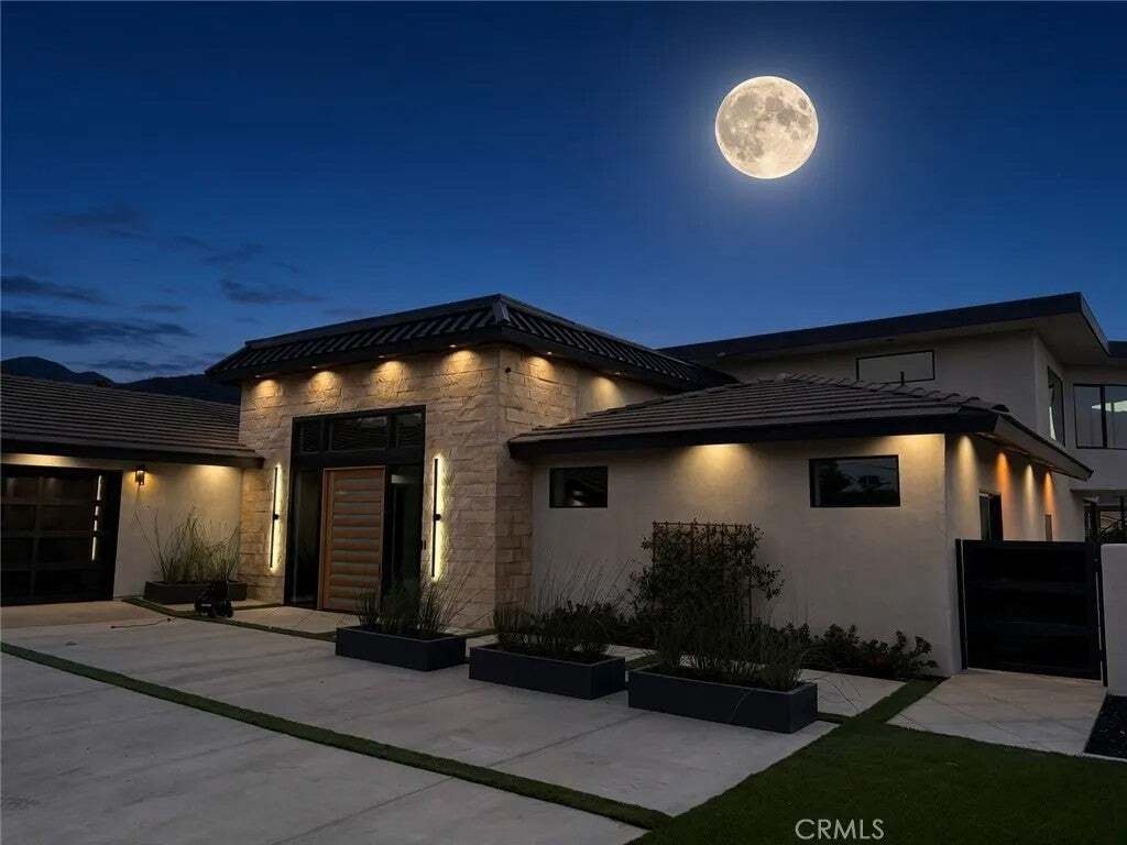 House in Corona, California, United States 2 - 18970625