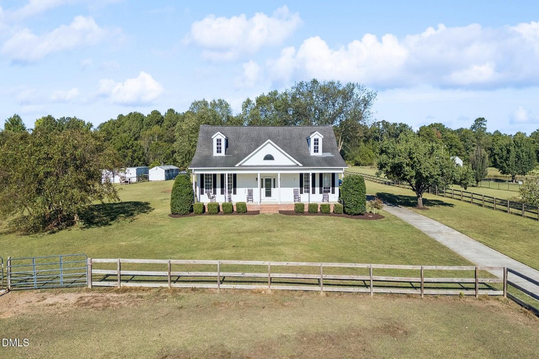 House in Fuquay-Varina, North Carolina, United States 2 - 18970040