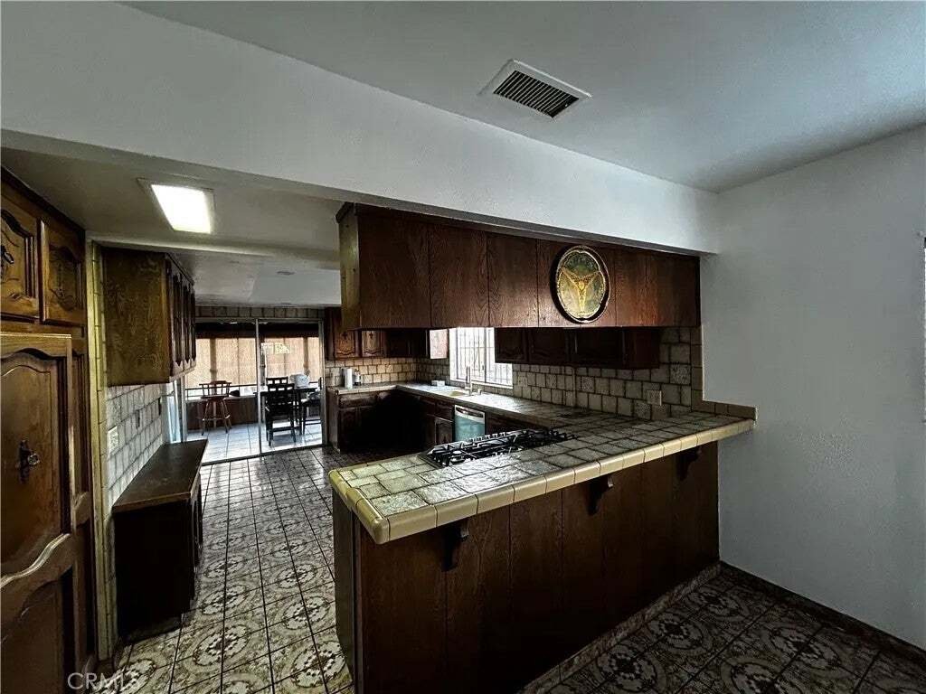 Condo in Monterey Park, California, United States 5 - 18979034
