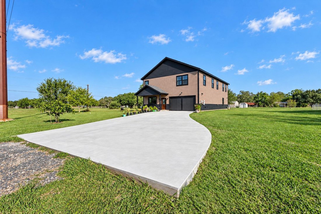 House in El Campo, Texas, United States 4 - 18970478