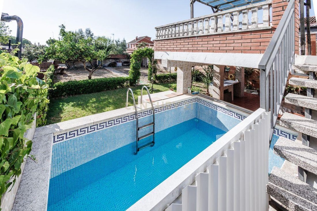 Villa in Viladecans, Catalonia, Spain 2 - 18974307