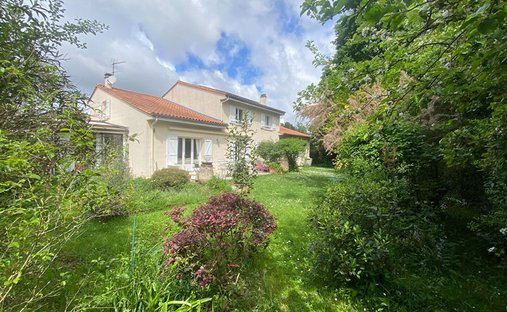 Villa in Migron, Eysines, France 1