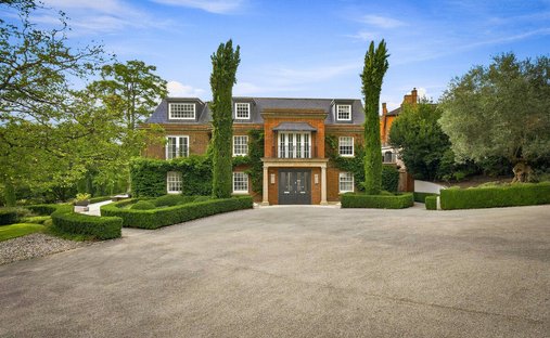 House in Farley Hill, Swallowfield, England 1