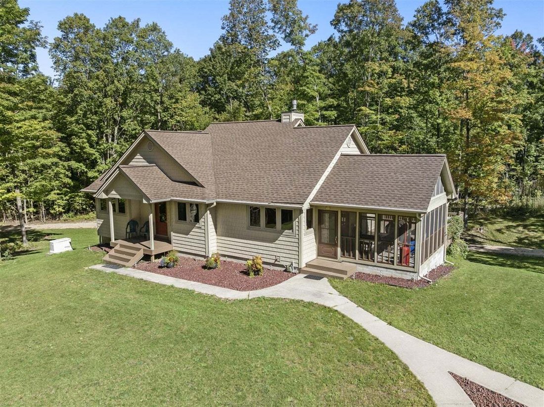 House in Copemish, Michigan, United States 1 - 18970137