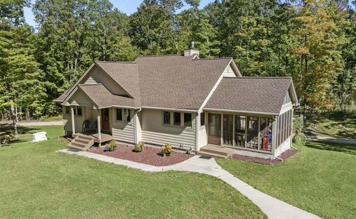 House in Copemish, Michigan, United States 1