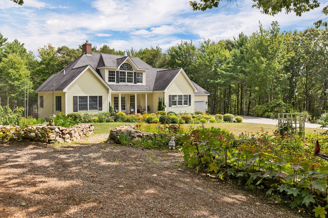 House in Milton, New Hampshire, United States 3 - 18973859