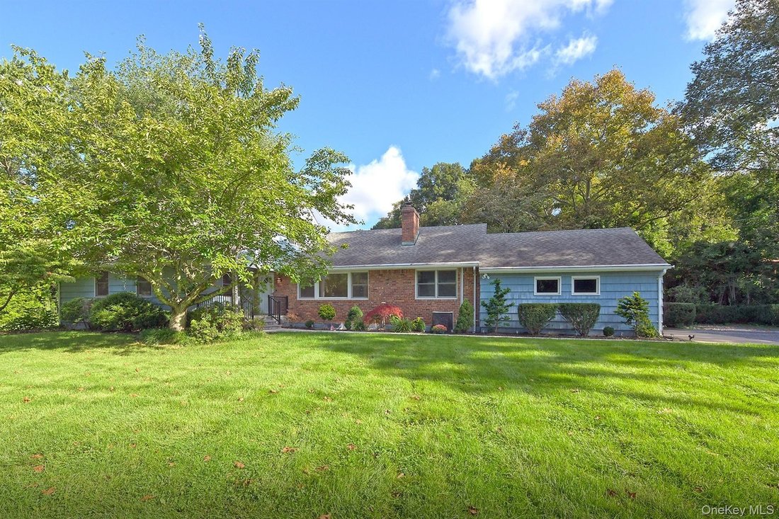 House in Syosset, New York, United States 1 - 18972597