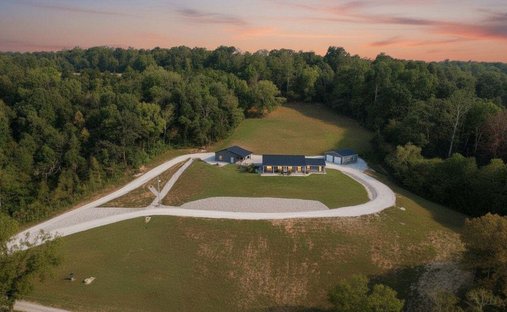 House in Hohenwald, Tennessee, United States 1