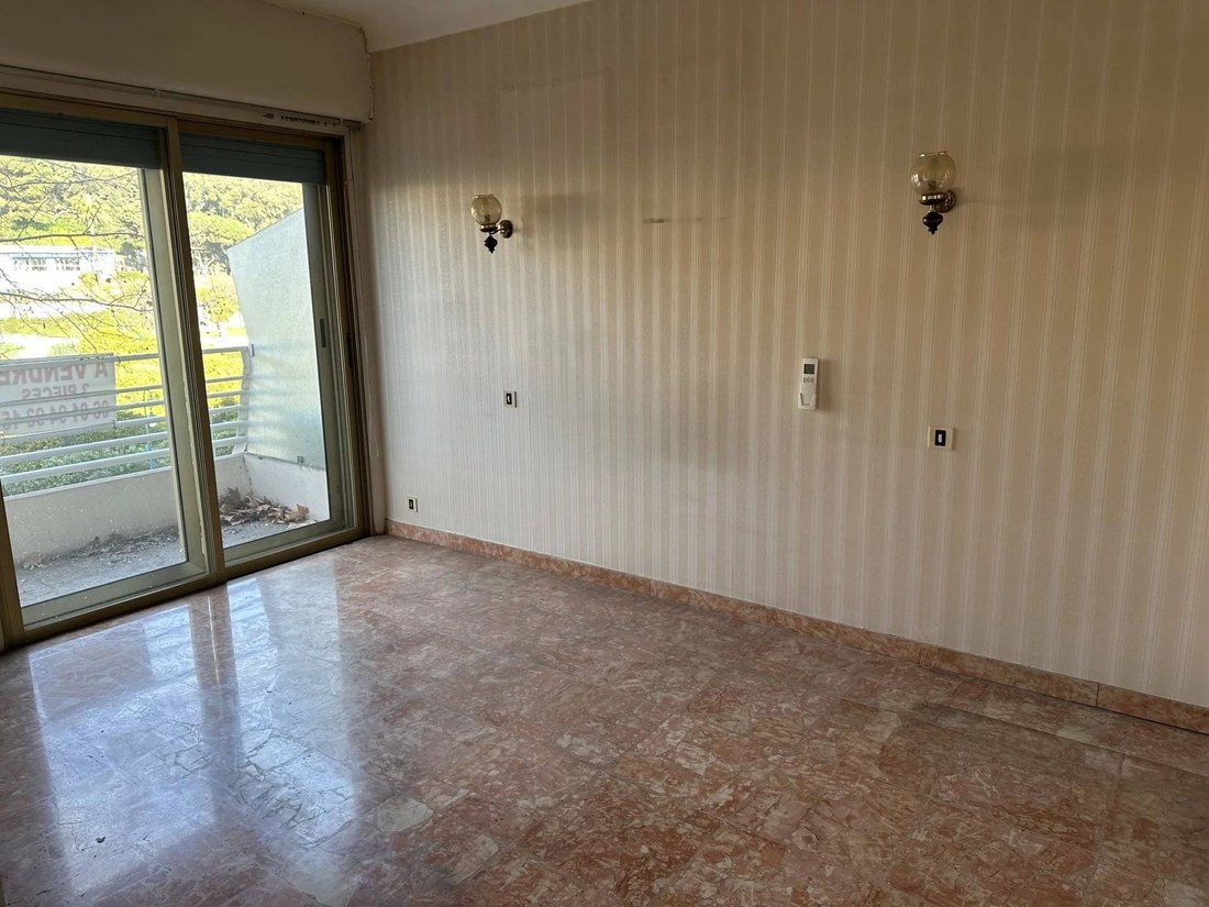 Apartment in Menton, Provence-Alpes-Côte d'Azur, France 3 - 15404953