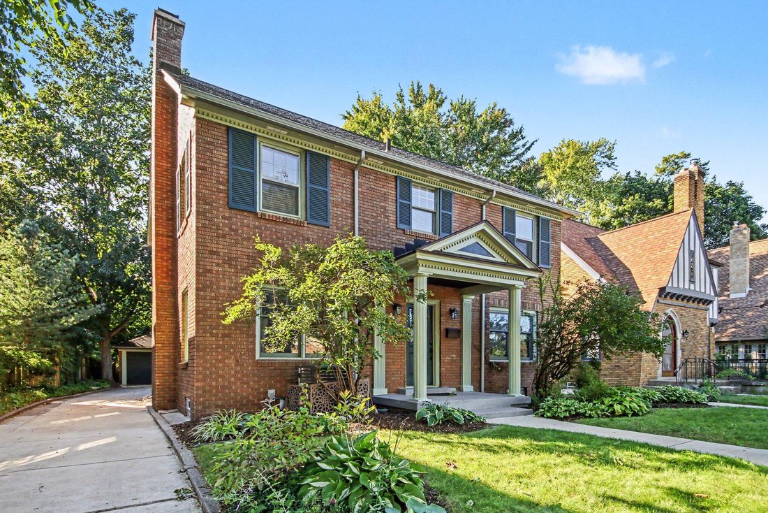 House in East Grand Rapids, Michigan, United States 3 - 18969708