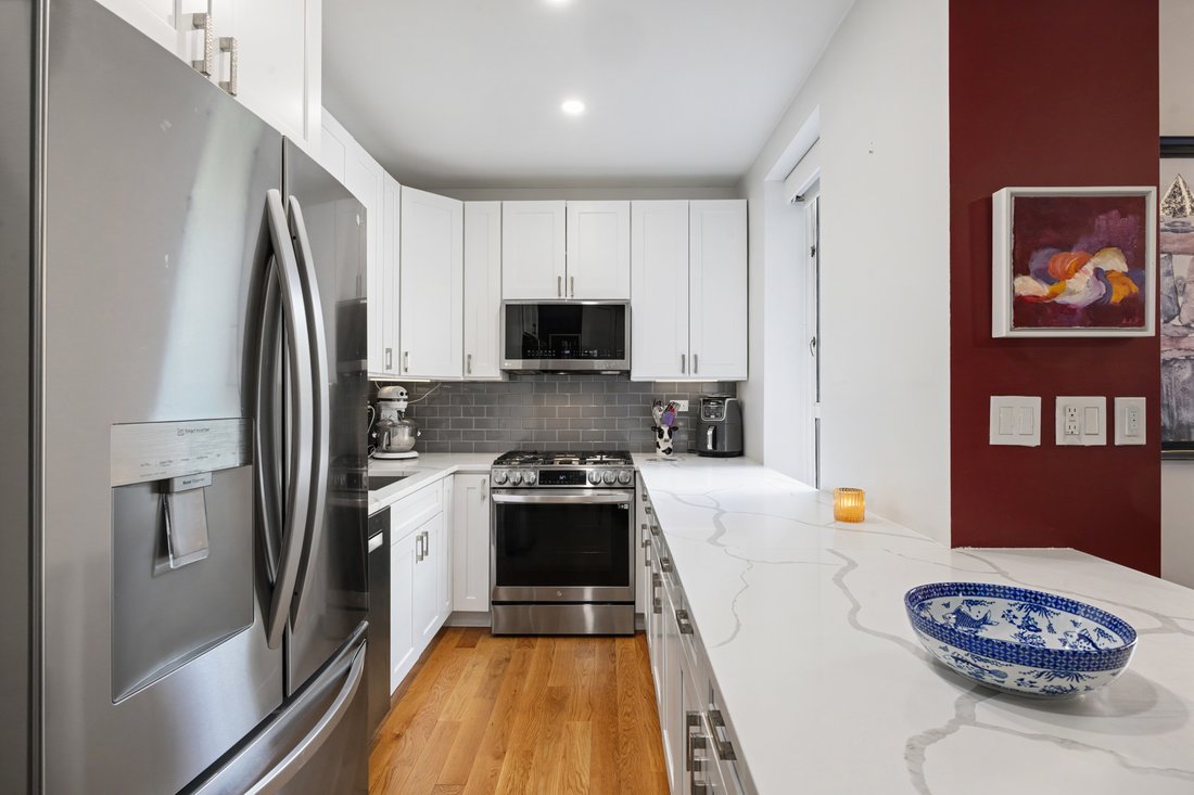 Co Op in New York, New York, United States 2 - 18970746