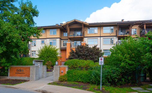 Condo in Port Moody, British Columbia, Canada 1