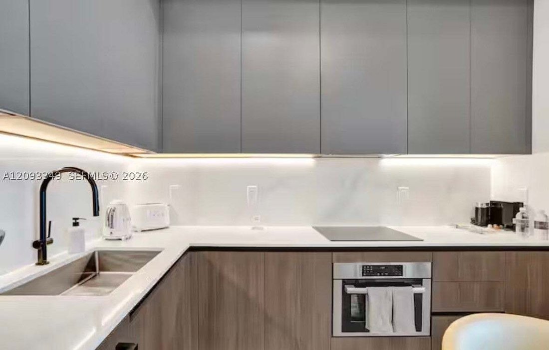Condo in Miami Beach, Florida, United States 2 - 18965348