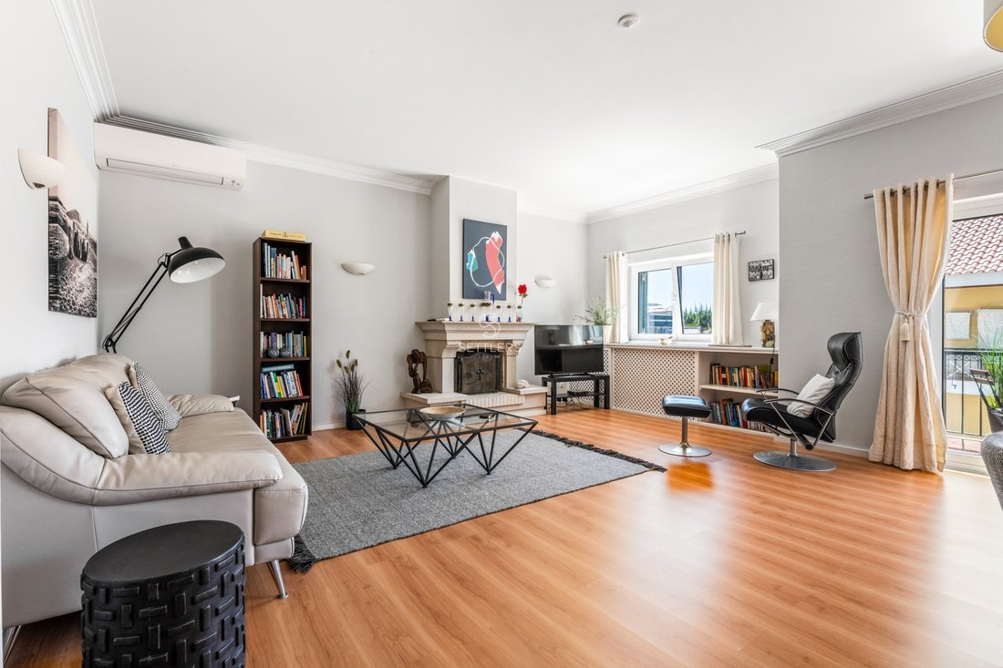 Apartment in Cascais e Estoril, Lisbon, Portugal 2 - 18976624