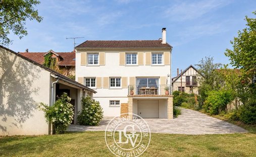 House in Samois-sur-Seine, Ile-de-France, France 1