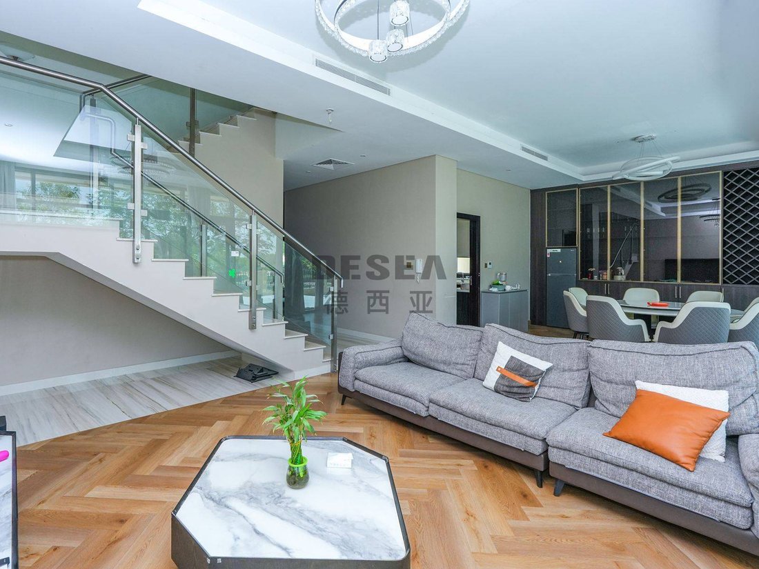 Villa in Damac Hills, Dubai, United Arab Emirates 2 - 18965700