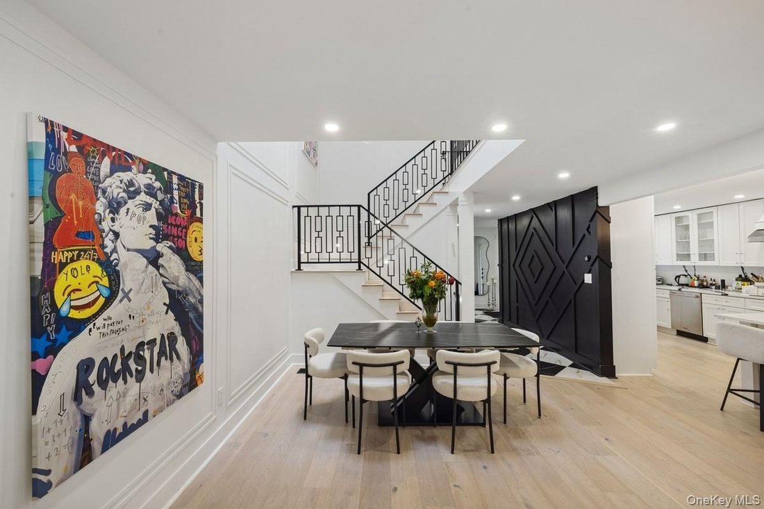 Condo in Woodbury, New York, United States 1 - 16966889