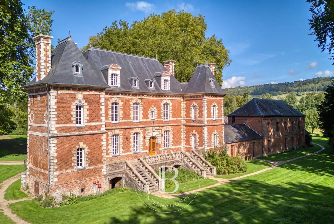 Castle in Blangy-sur-Bresle, Normandy, France 3 - 18980722