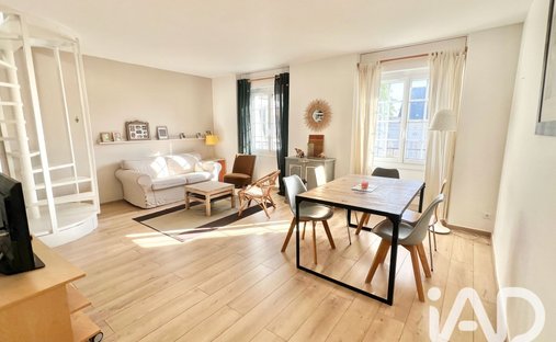Apartment in Vieux Pecq Cité, Le Pecq, France 1