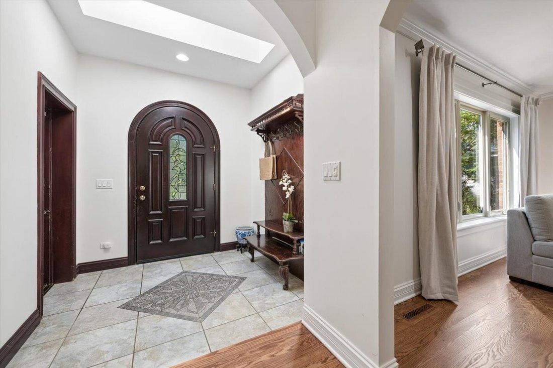 House in Wilmette, Illinois, United States 2 - 18975026