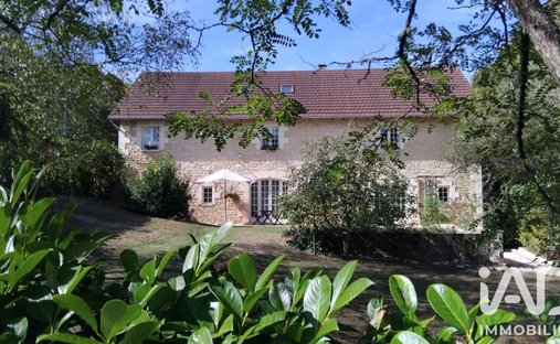 House in Saint-Cybranet, Nouvelle-Aquitaine, France 1