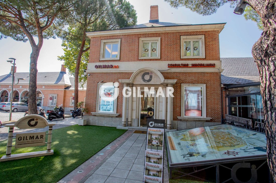 Apartment in Fuencarral-El Pardo, Madrid, Spain 4 - 18964880