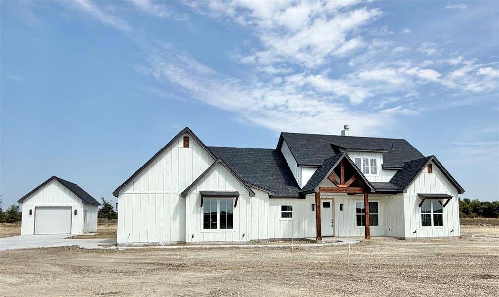 House in Weatherford, Texas, United States 1 - 18404123