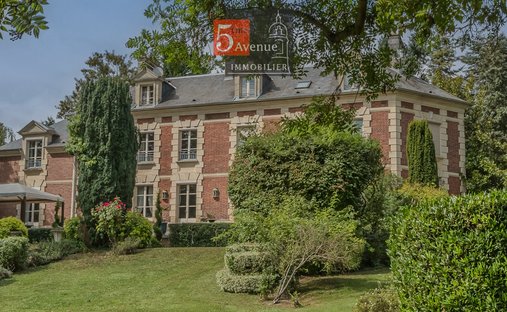House in Chantilly, Hauts-de-France, France 1