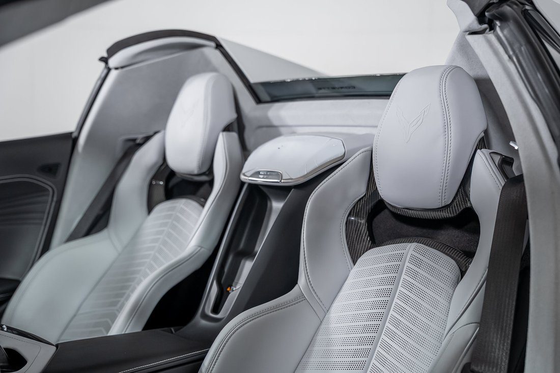 Cabriolet in Pompano Beach, FL, United States 3 - 18668281