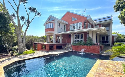House in Lovemore Park, Eastern Cape, South Africa 1